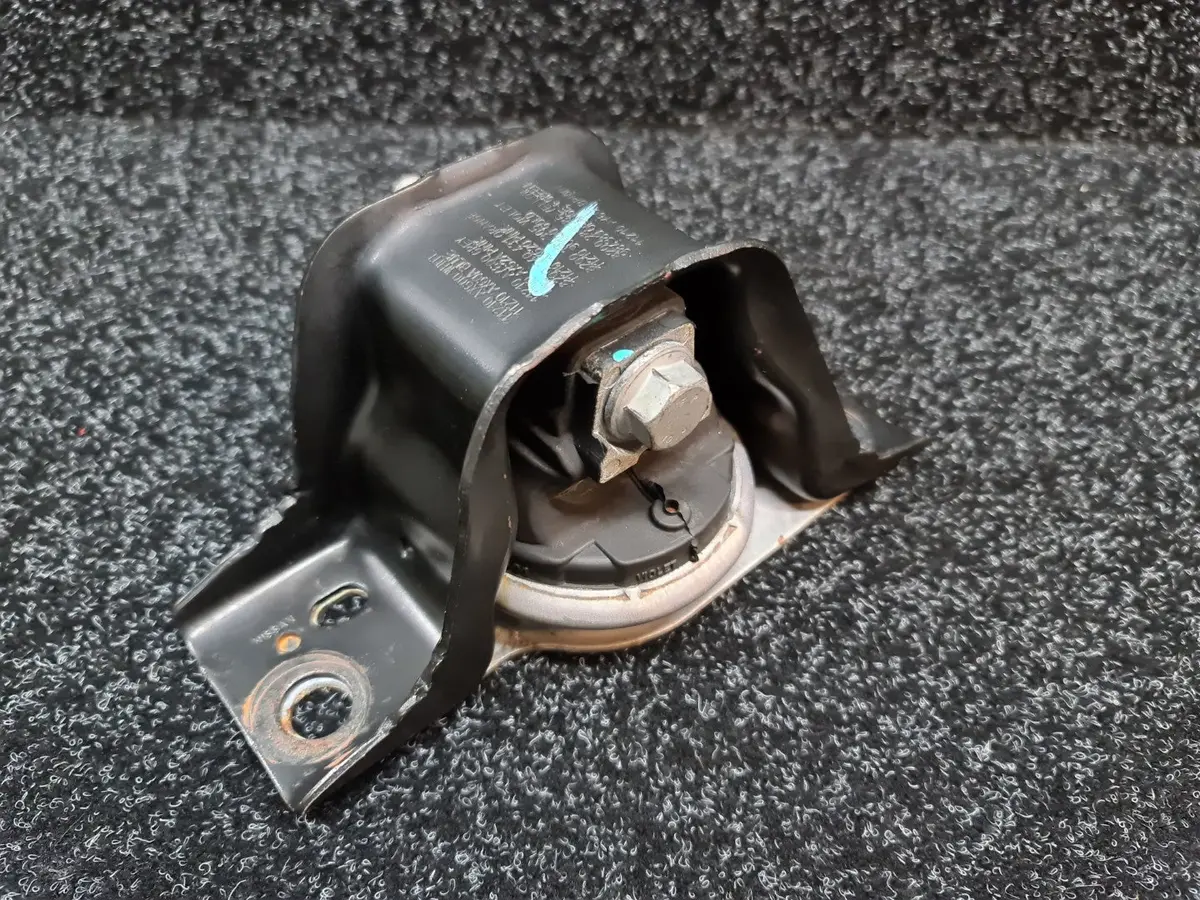 Renault Sport Clio X85 Mk3 Fr4 Engine Mount Upper - Genuine Oem 1