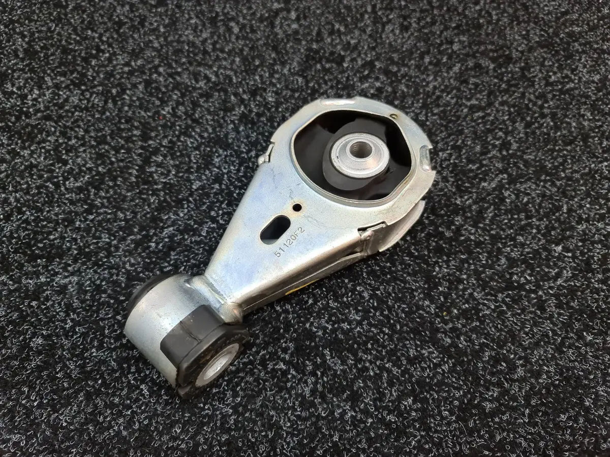 Renault Sport Megane X95 Mk3 Fr4t Engine Mount Upper - Genuine Oem 1