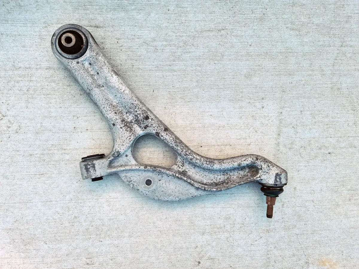 Renaultsport Clio Mk3 Rs 197 200 X85 Front Lower Suspension Arm Lhs Or Rhs # 8200 725 845 1