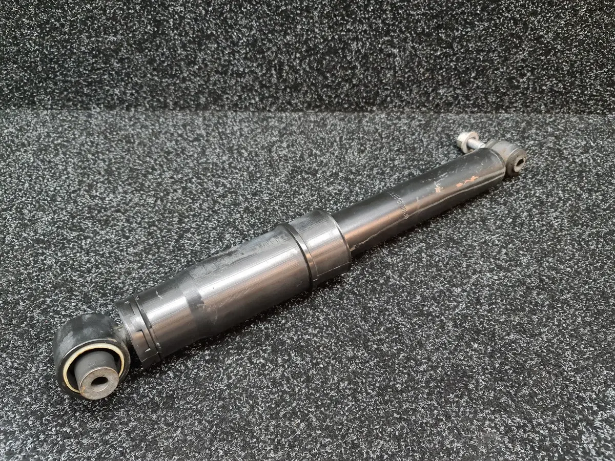Renault Sport Megane Mk2 225 F1 Edition Rear Shock Absorber Cup 8200647896 1