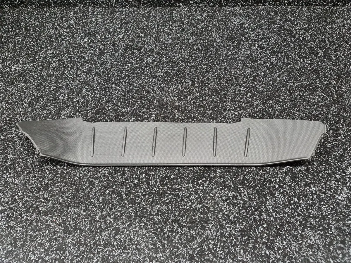 Renault Sport Clio Mk4 200 220 Dash Board Rubber Mat 749041170R 1