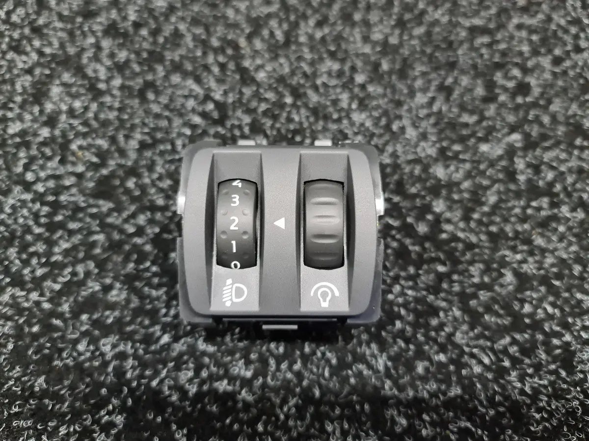 Renault Sport Clio Mk4 200 220 Head Light Control Switch / Dimmer 251900567R 1