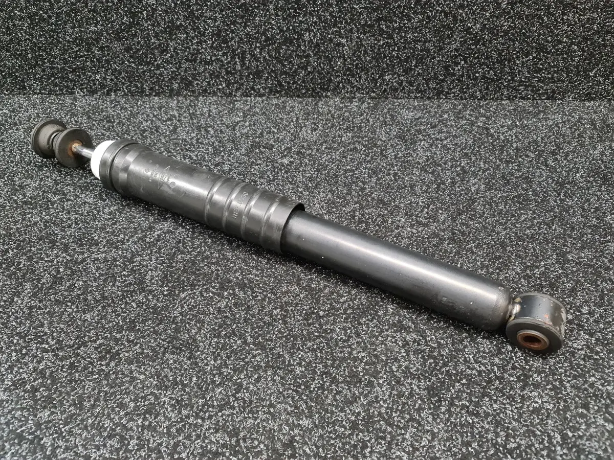 Renault Sport Clio Mk3 197 F1 Edition Rear Shock Absorber Cup 8200739306 1