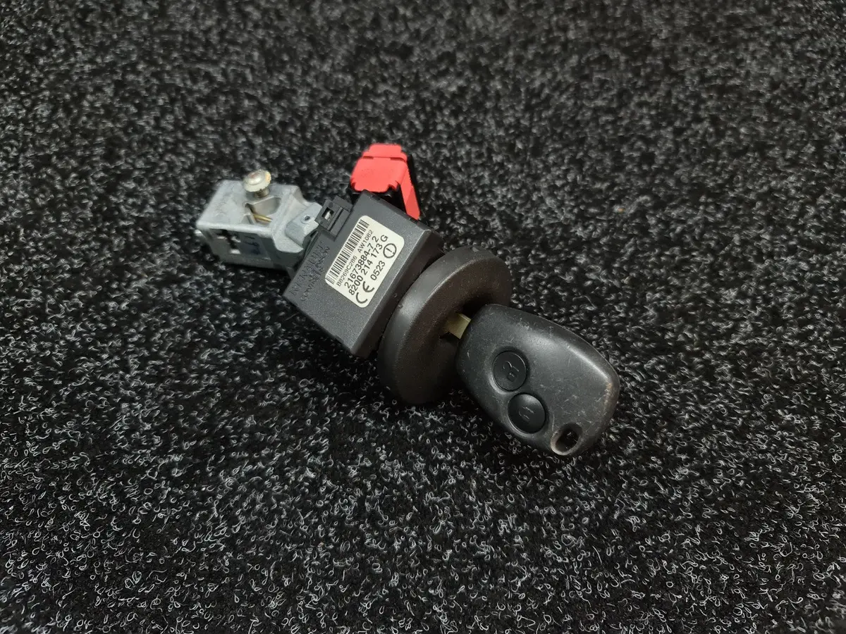 Renault Sport Mk3 Clio F1 Edition Rs 197 X85 Ignition Barrel Switch, Immobilizer Ring And Key 21673884-7 1