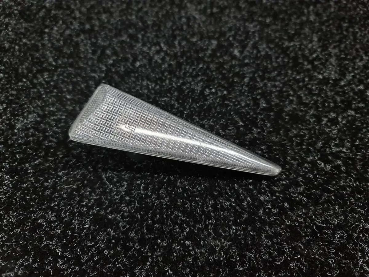 Renault Sport Megane Mk2 225 F1 Edition Fender Guard Indicator Lamp Lens 8200027150 2