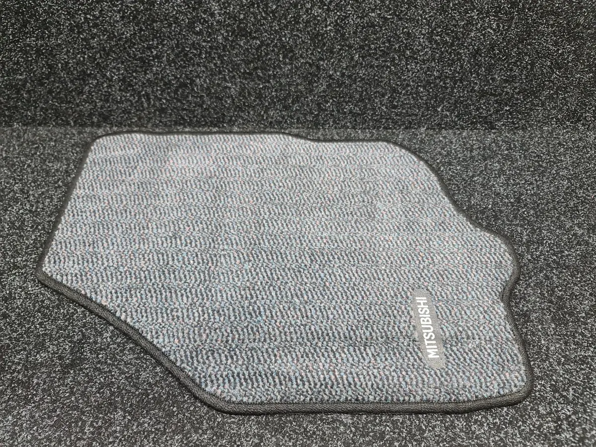 Genuine Mitsubishi Floor Mat Front Lhs Passenger For Lancer Evolution Evo 4 5 6 Tme Cn9a Cp9a 1