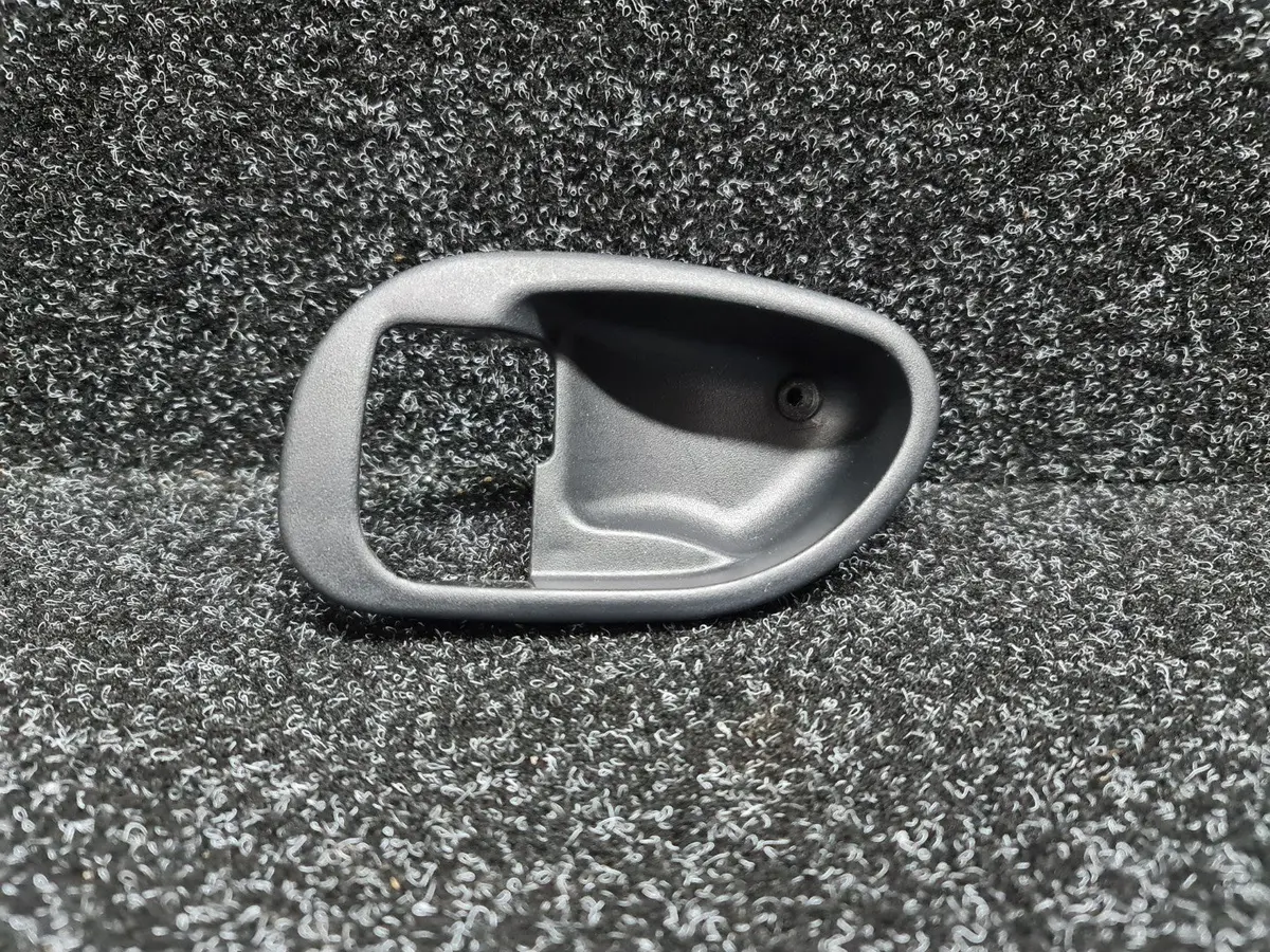 Used Mitsubishi Lancer Evolution Door Handle Inside Cover Trim Evo 4 5 6 Tme - Lhs - Cn9a Cp9a Mr748080 Mb842875 1
