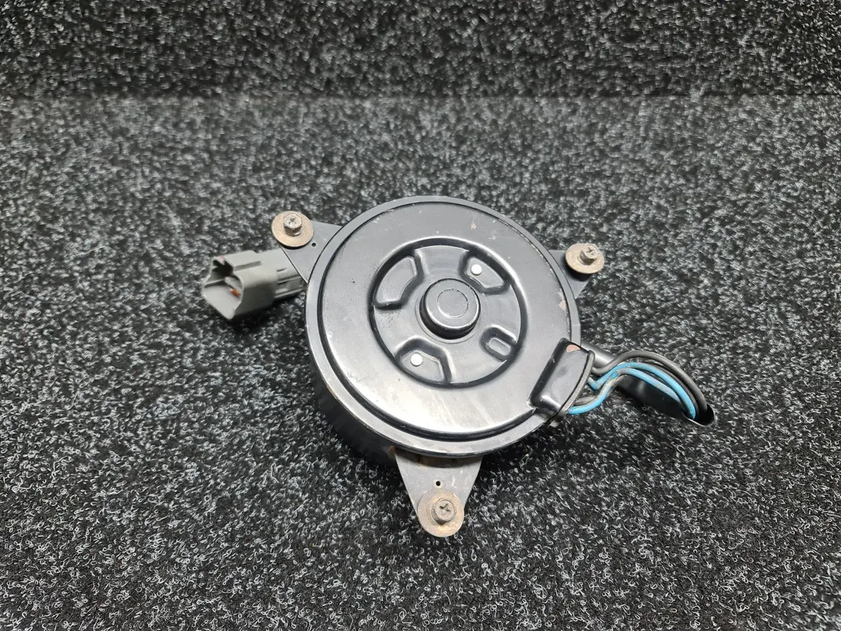 Used Mitsubishi Lancer Evolution Radiator Cooling Fan Motor - Cn9a Cp9a Mr188329 1