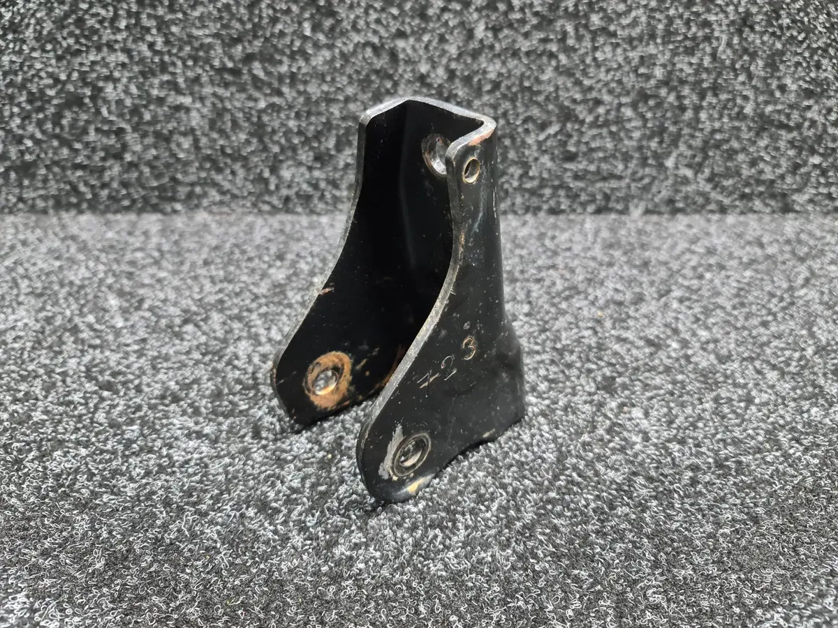 Mitsubishi Lancer Evolution Gear Box Front Roll Stopper Mount Bracket 5 Speed Evo 4 5 6 Tme Cn9a Cp9a Md759723 1