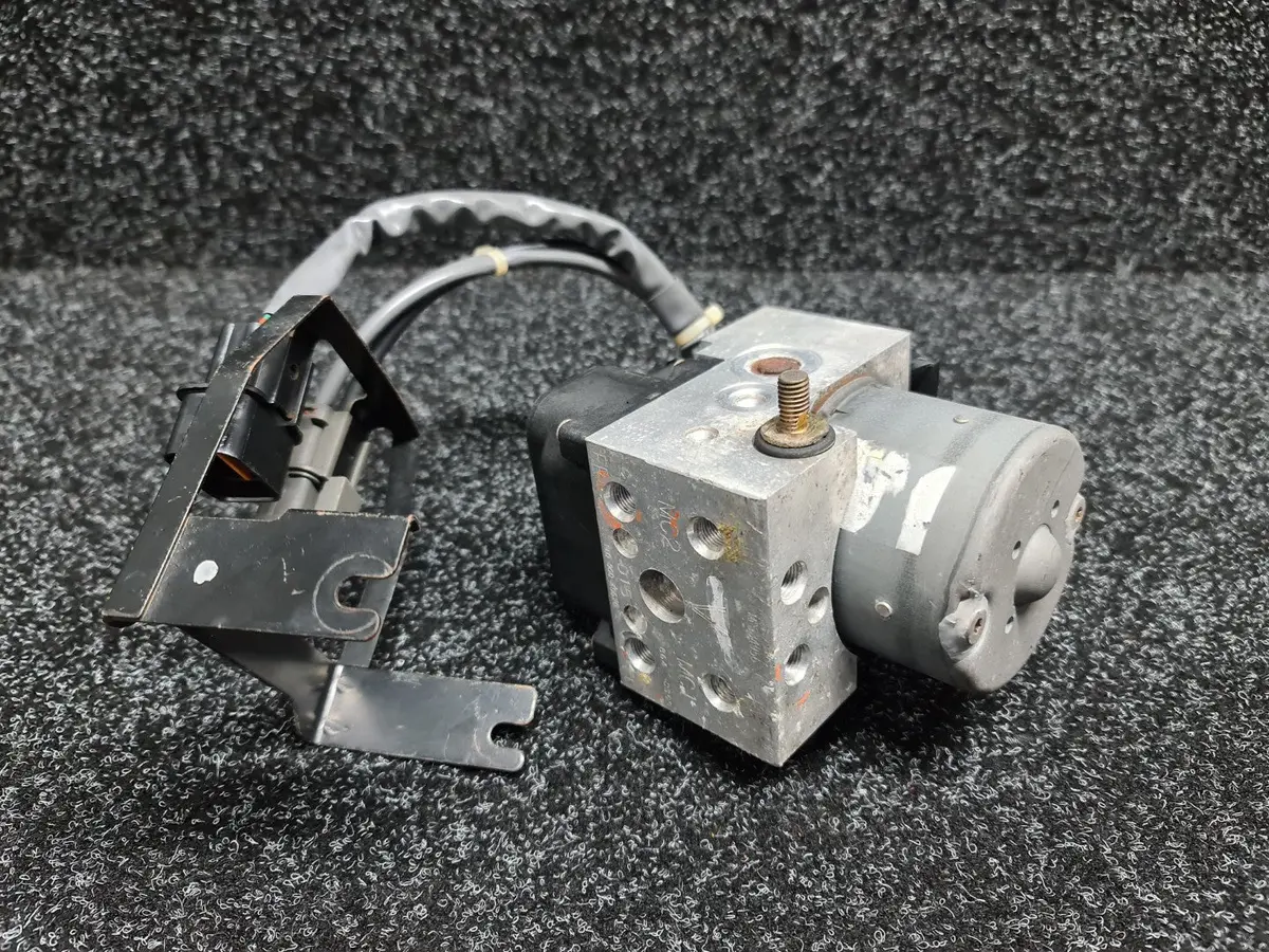 Mitsubishi Lancer Evolution Evo 5 6 Tme Gsr Abs Pump Modulator Mr334956 Mr205113 1