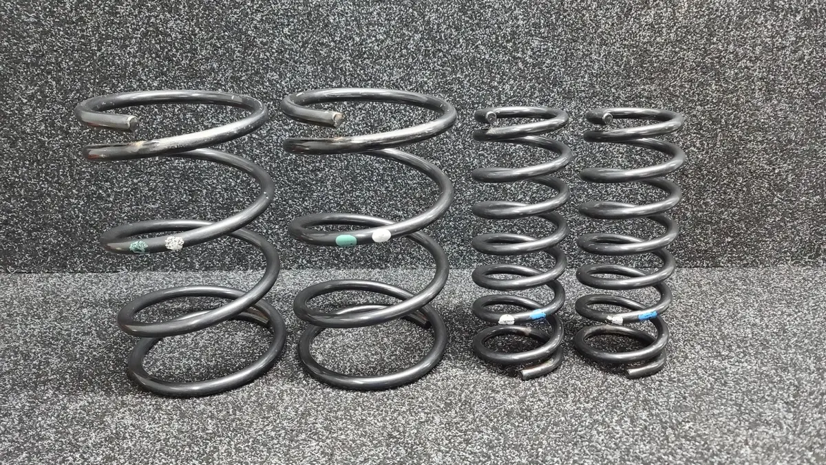 Genuine Mitsubishi Lancer Evolution Suspension Springs Set (Front + Rear) Suit Cp9a Tommi Makinen Edition Tme Gsr 6.5 Sngf / Sngf2 1