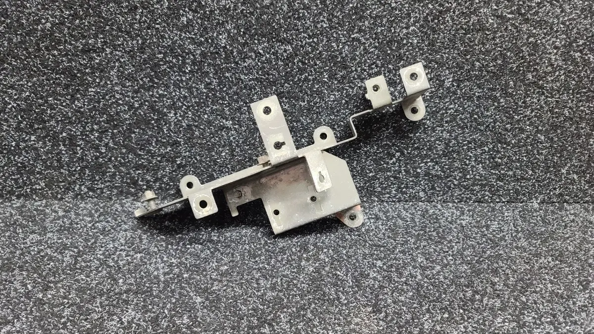 Mitsubishi Lancer Evolution 5 6 Tme Engine Control Resistor Bracket Cp9a Gsr / Rs Mr431308 1