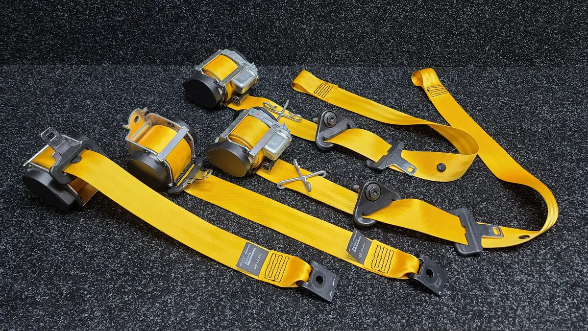 Renault Sport Mk3 Megane Yellow Seat Belt Set Front And Rear Rs 250 265 275 X95 Autoliv 888400049R 1