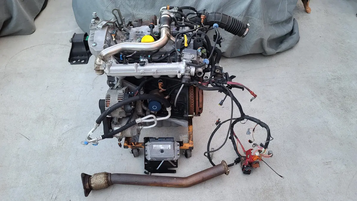 Renault Sport Megane Mk2 Rs 225 F1 Edition X84 Phase 2 Engine + Ecu (S3000) + Starter Motor + Flywheel And Clutch F4rt Turbo. 1