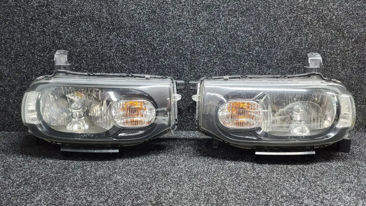 Nissan Cube Autech Rider Z12 2008+ Genuine Hid Head Lights Pair Set Lhs + Rhs 1
