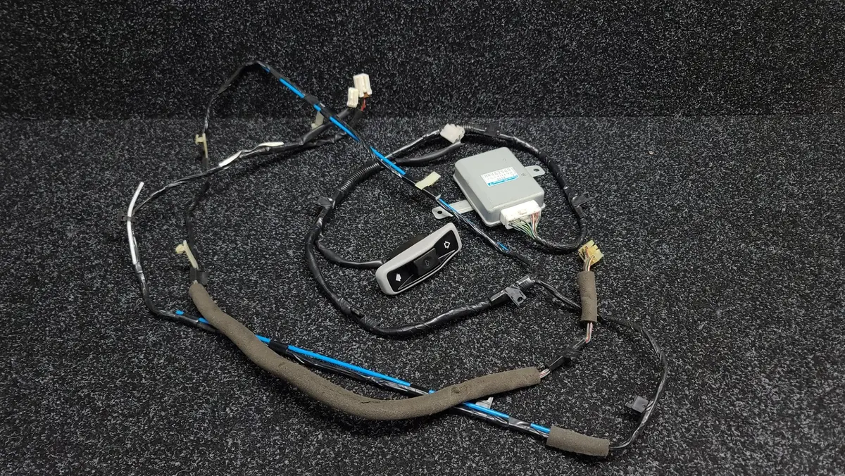 Mitsubishi Lancer Evolution Cn9a Cp9a Sunroof Roof Harness Loom + Sunroof Control Unit Ecu + Switch Evo 4 5 6 Tme Mr268649 Mr462569 Mr200468 Mr134706 1