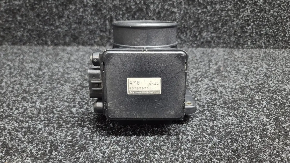 Mitsubishi Lancer Evolution Cn9a 4G63 Evo 4 Air Flow Sensor Meter E5t07072 Mr420391 1