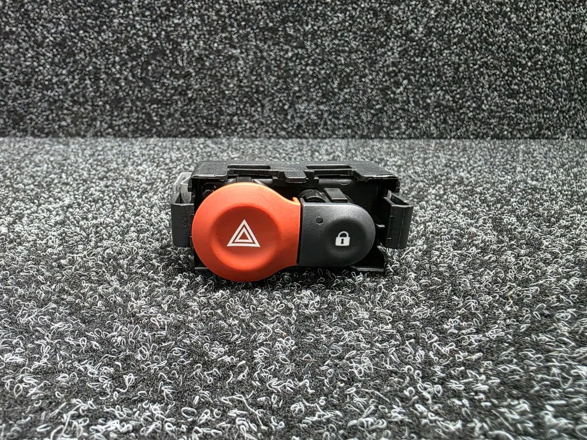 Renault Sport Clio Mk3 Rs 197 200 Hazard / Door Lock Switch Button 8200214896 8200483813 8200409382 8200523299 252100001R 1