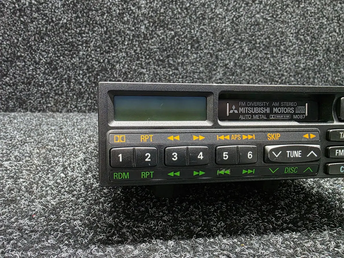 Jdm Radio Am/Fm Cassette Player To Suit Mitsubishi Lancer Evolution Cn9a / Cp9a Evo 4 5 6 Tme Gsr 2