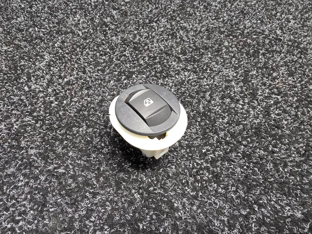 Renault Sport Clio Mk3 Rs 197 200 X85 Door Trim Interior Power Window Switch 3 Door Lhs Passenger Side 1