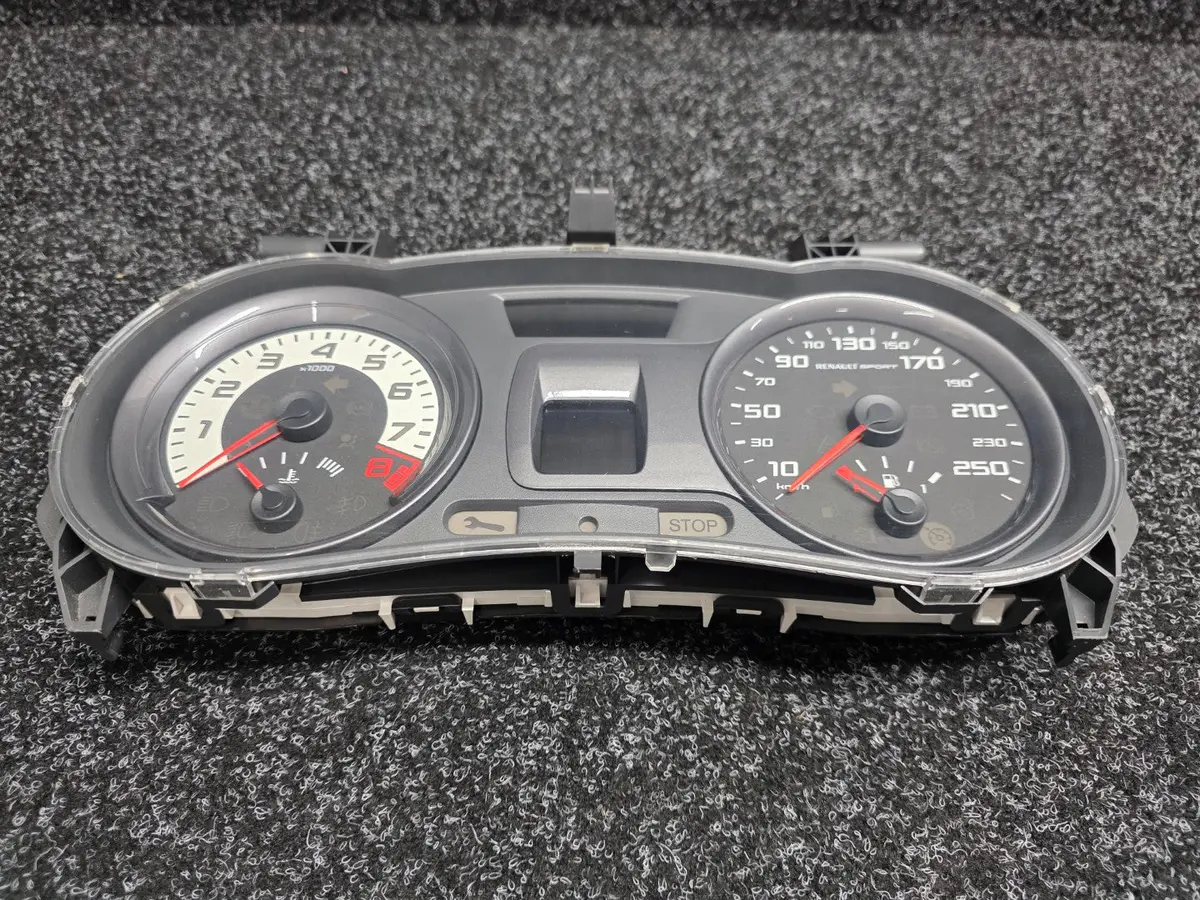 Renault Sport Clio / Lutecia X85 Mk3 Rs197 / Rs200 Dash Instrument Panel Cluster 8201130227 1