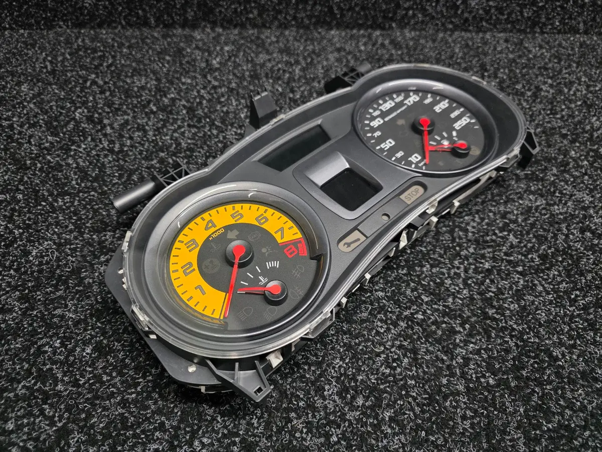 Renault Sport Clio / Lutecia X85 Mk3 Rs197 / Rs200 Dash Instrument Panel Cluster 8200904043 1