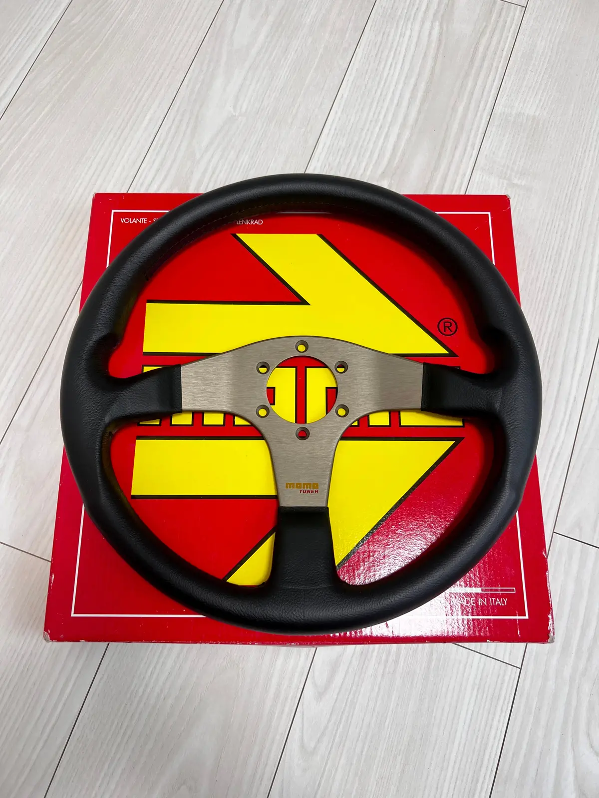 Brand New Genuine Momo Italy Tuner 350Mm Steering Wheel 1