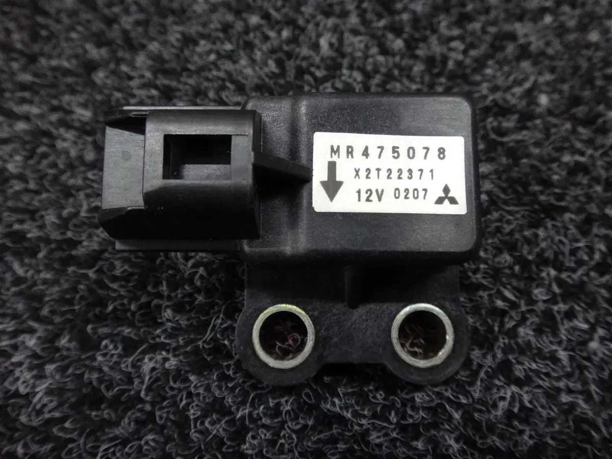 Mitsubishi Lancer Evolution Cp9a Evo 4 5 6 Tme Yaw Rate G Sensor Mr475078 1