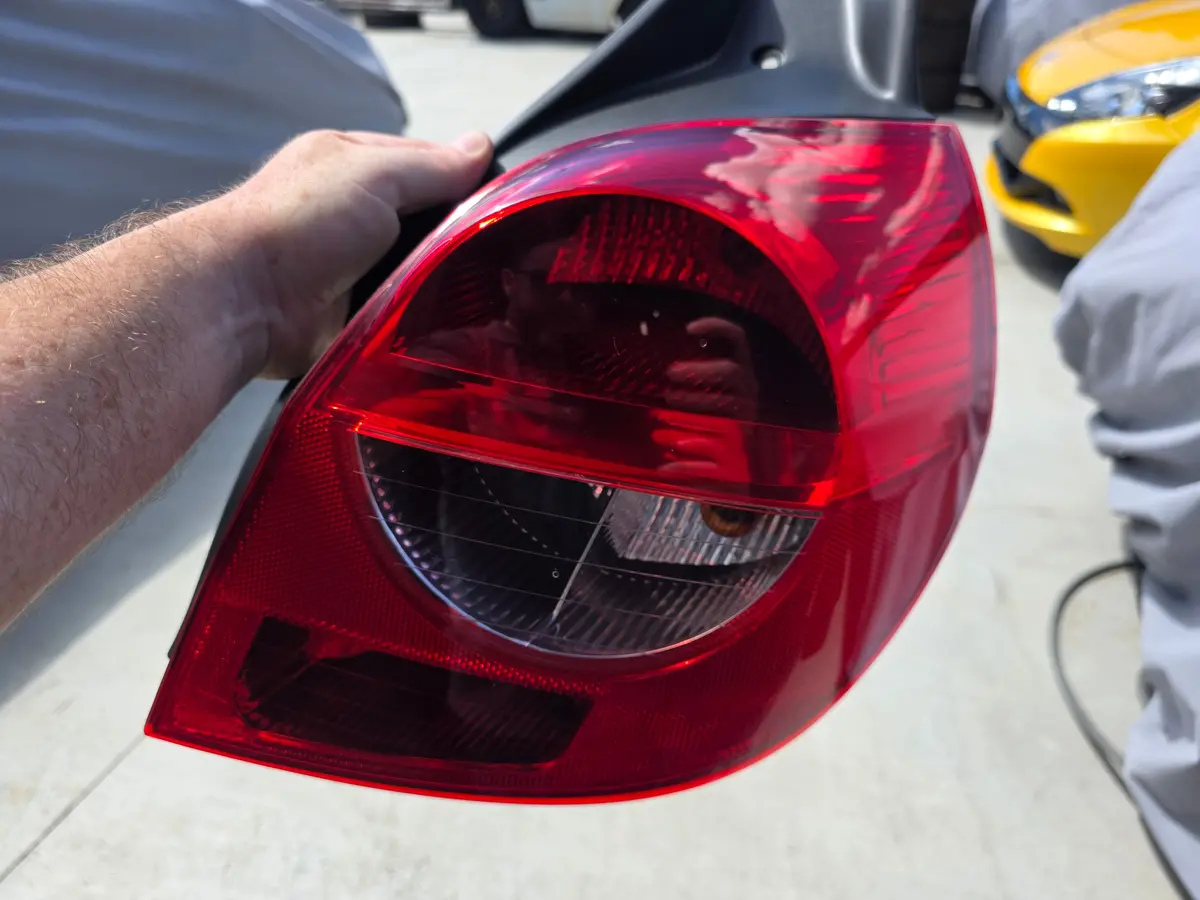 Renault Sport Clio Rs197 Rs200 Mk3 Rhs Rear Tail Light Lamp 1