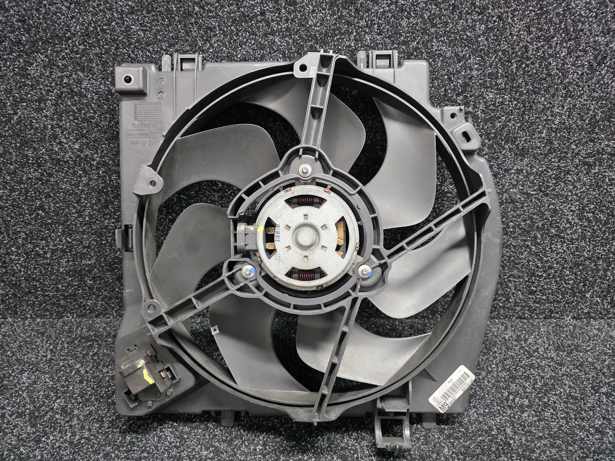 Renault Sport Clio Mk3 Rs 197 200 X85 F4r 830 832 Engine Cooling Fan Assembly 8200966249 1